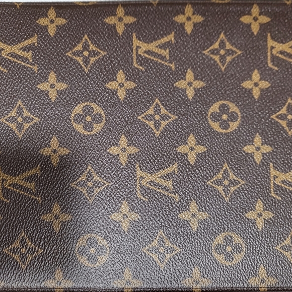COPY - Louis Vuitton USED Tablet Case - Picture 14 of 16